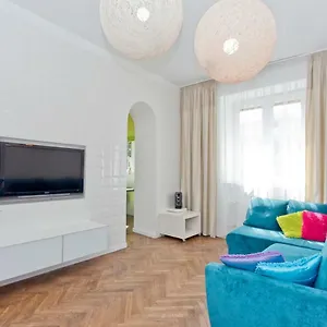 Luxury And Comfortable- Golden Apartments- Royal Street , Warszawa Polska